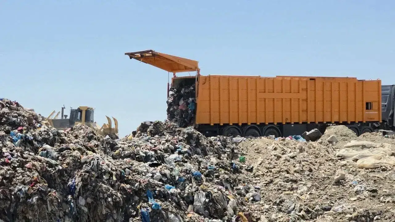 Meclise sunulan çöp protokolü tartışmayı alevlendirdi