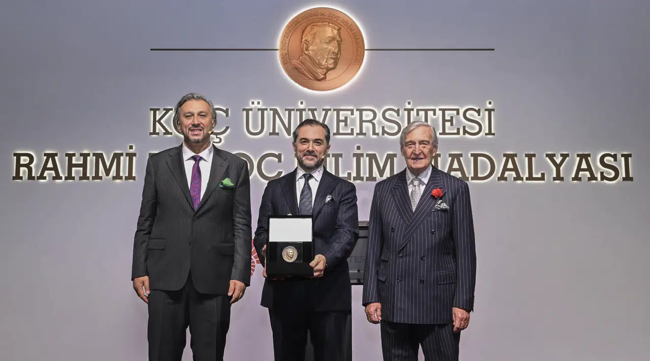 Rahmi Koç Bilim Madalyası Prof. Dr. Ufuk Akçiğit'in