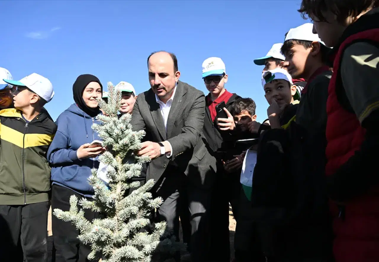 Konya’da 15 bin fidan toprakla buluştu: Geleceğe nefes seferberliği
