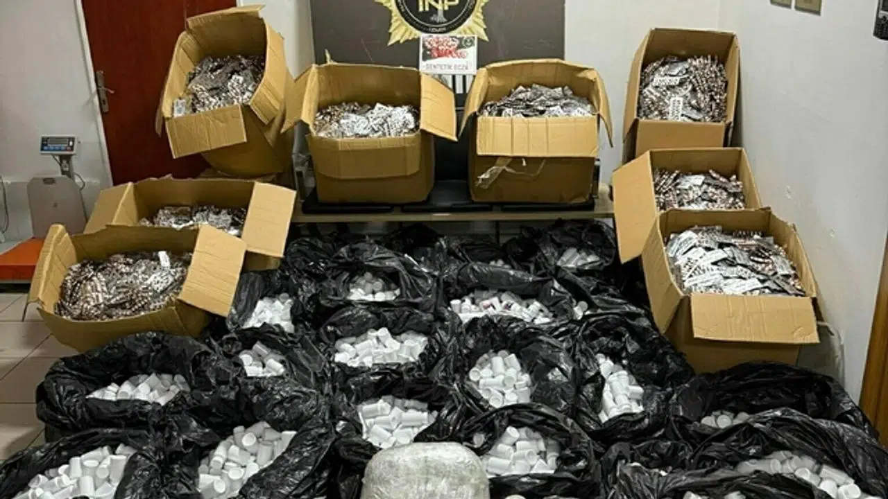 İzmir’de gizli depo baskını şehirde büyük hareketlilik yarattı!