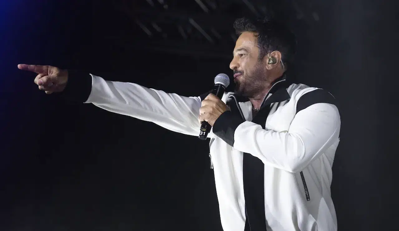 Emre Altuğ Rusya’da fırtına gibi esti: Biletler dakikalar içinde tükendi