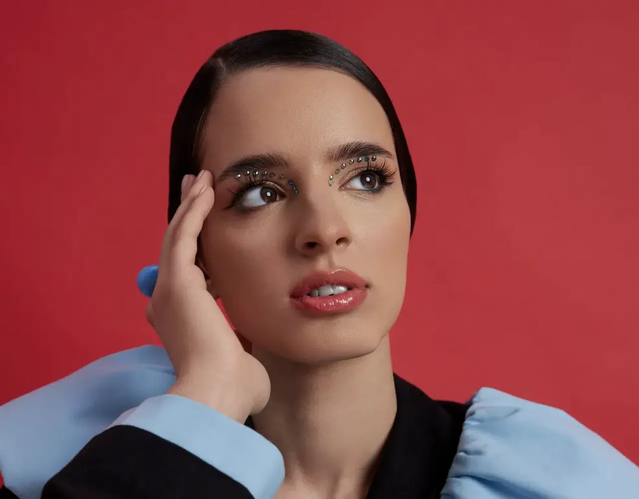 Yasemin Rosa'dan ayrılıkla dans etmenin şarkısı: 'Mahkumu Hüznün' yayında