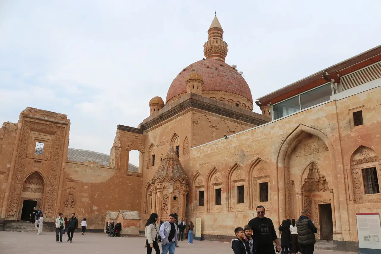 UNESCO mirasında muhteşem manzara! Tatilciler bölgeye akın etti