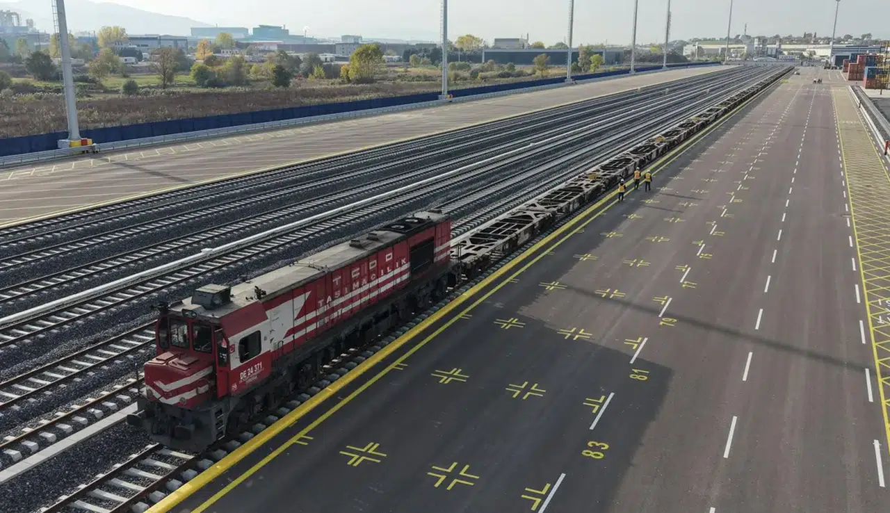 Türkiye’nin İlk Özel Intermodal Terminali Railport’tan ilk tren çıkışı gerçekleşti
