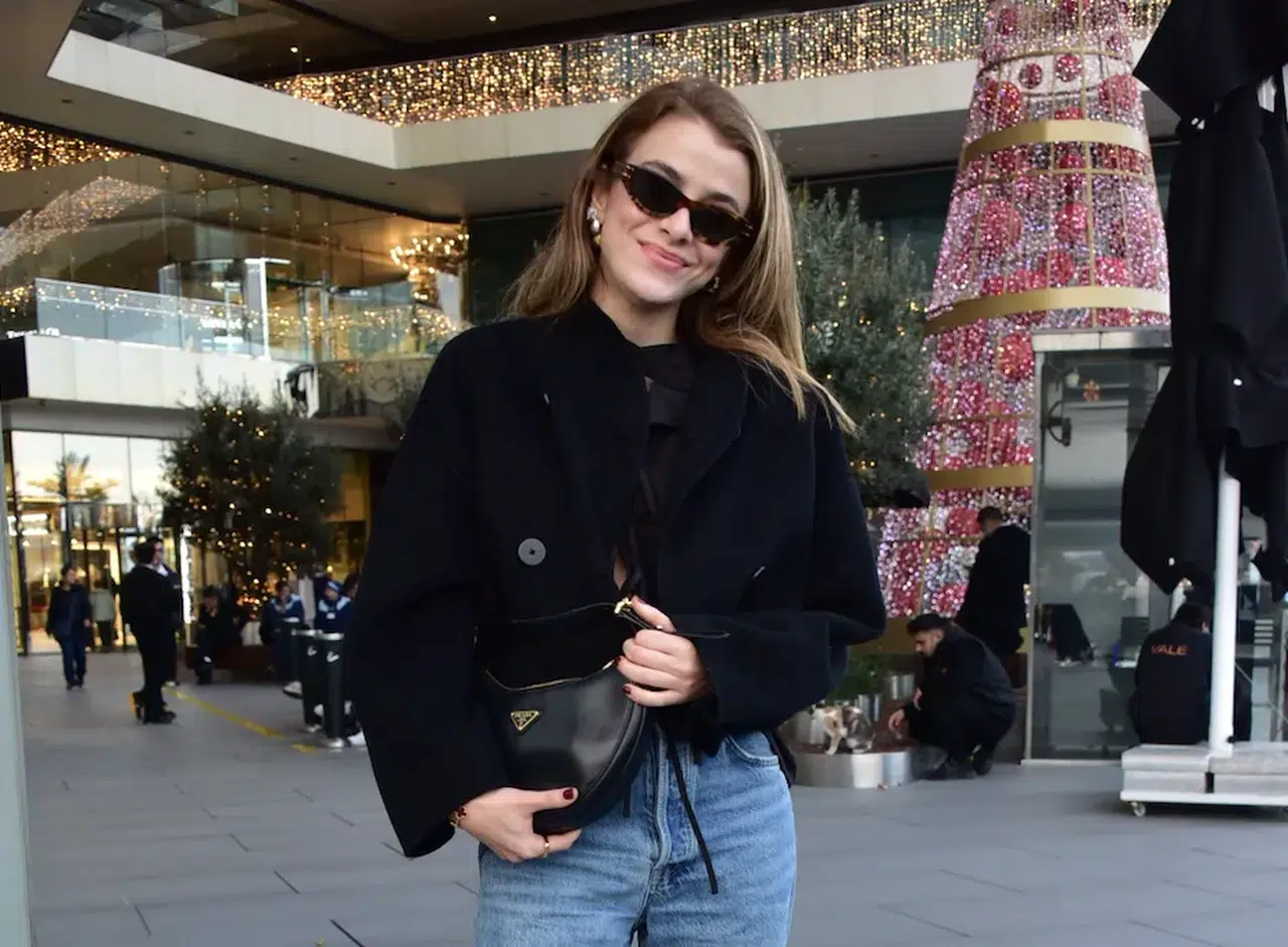 Gündelik şıklığı ve güler yüzüyle beğeni topladı: İşte İlayda Alişan’ın festival turu