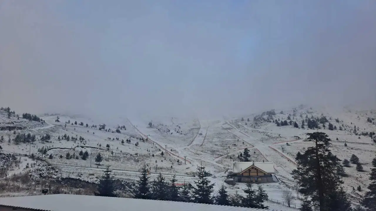 Kartalkaya ve Aladağ yaylaları beyaza büründü