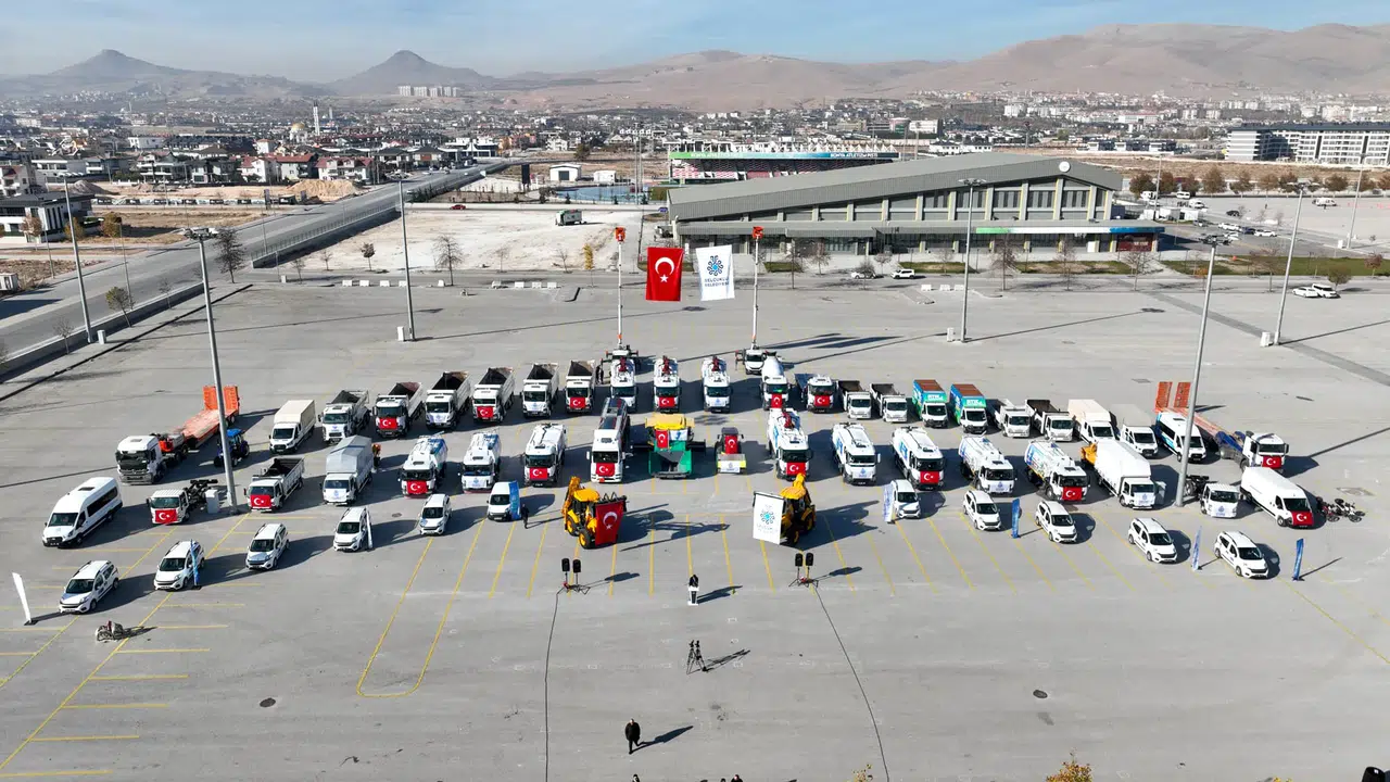 Selçuklu Belediyesi araç filosuna 71 yeni araç ekledi