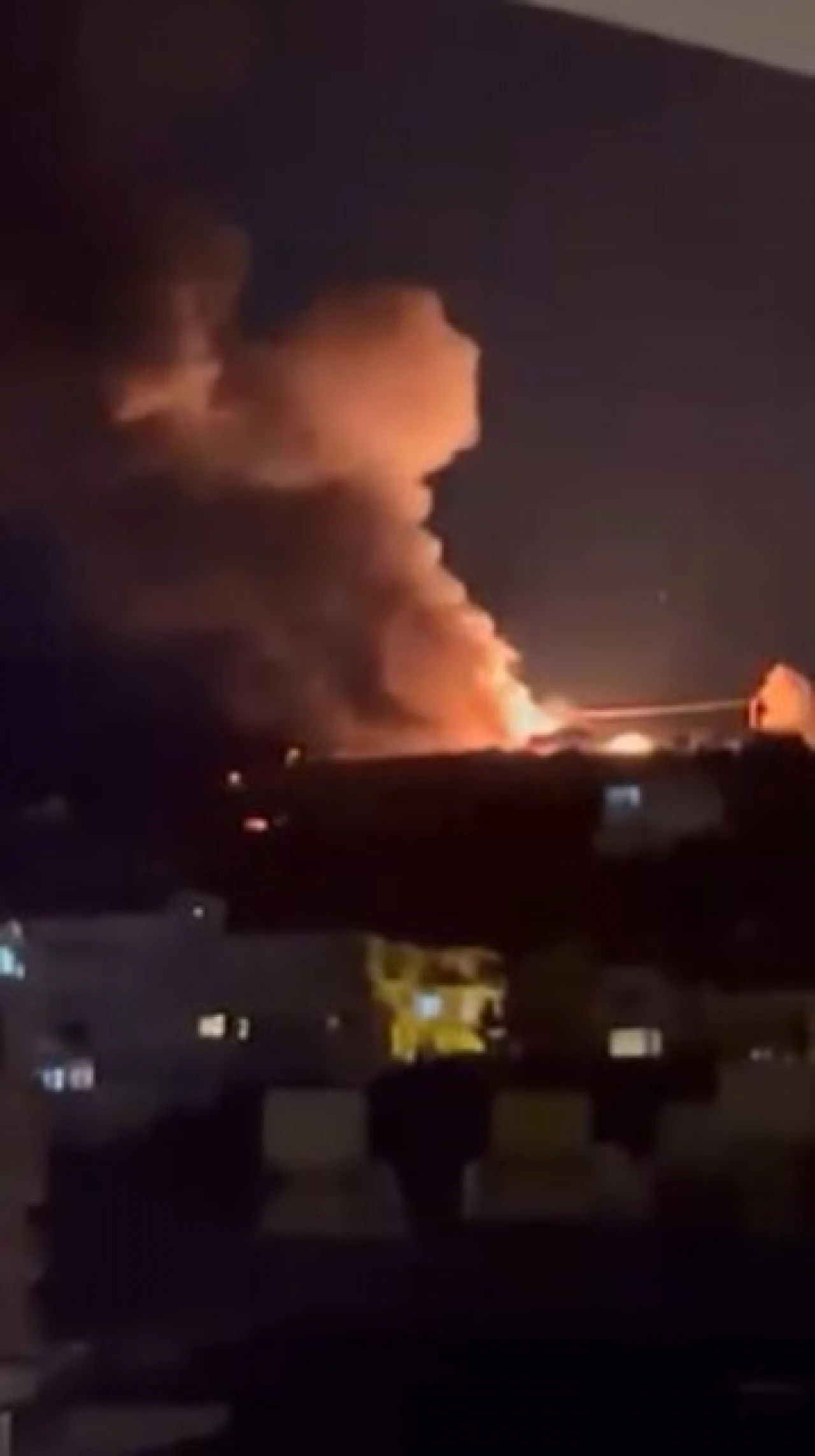 Patlama riskiyle burun buruna! Tüpler alevlerin içinde kaldı