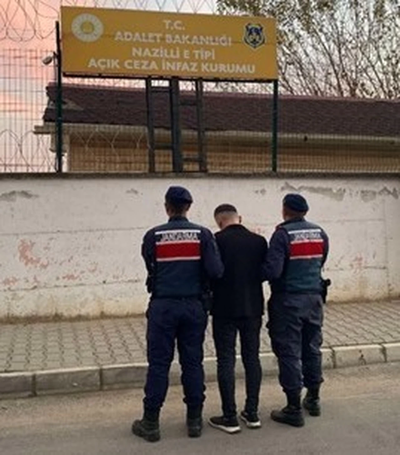 Firariler yakayı ele verdi: Aydın'da suçlulara darbe üstüne darbe!