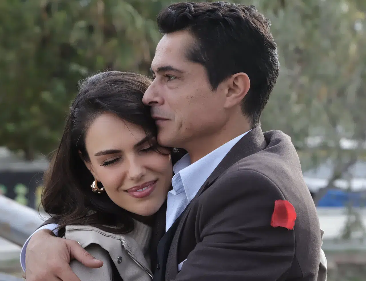 Aşk mı, geçmiş mi? Cennetin Çocukları 12. bölümde kalpler sınanıyor