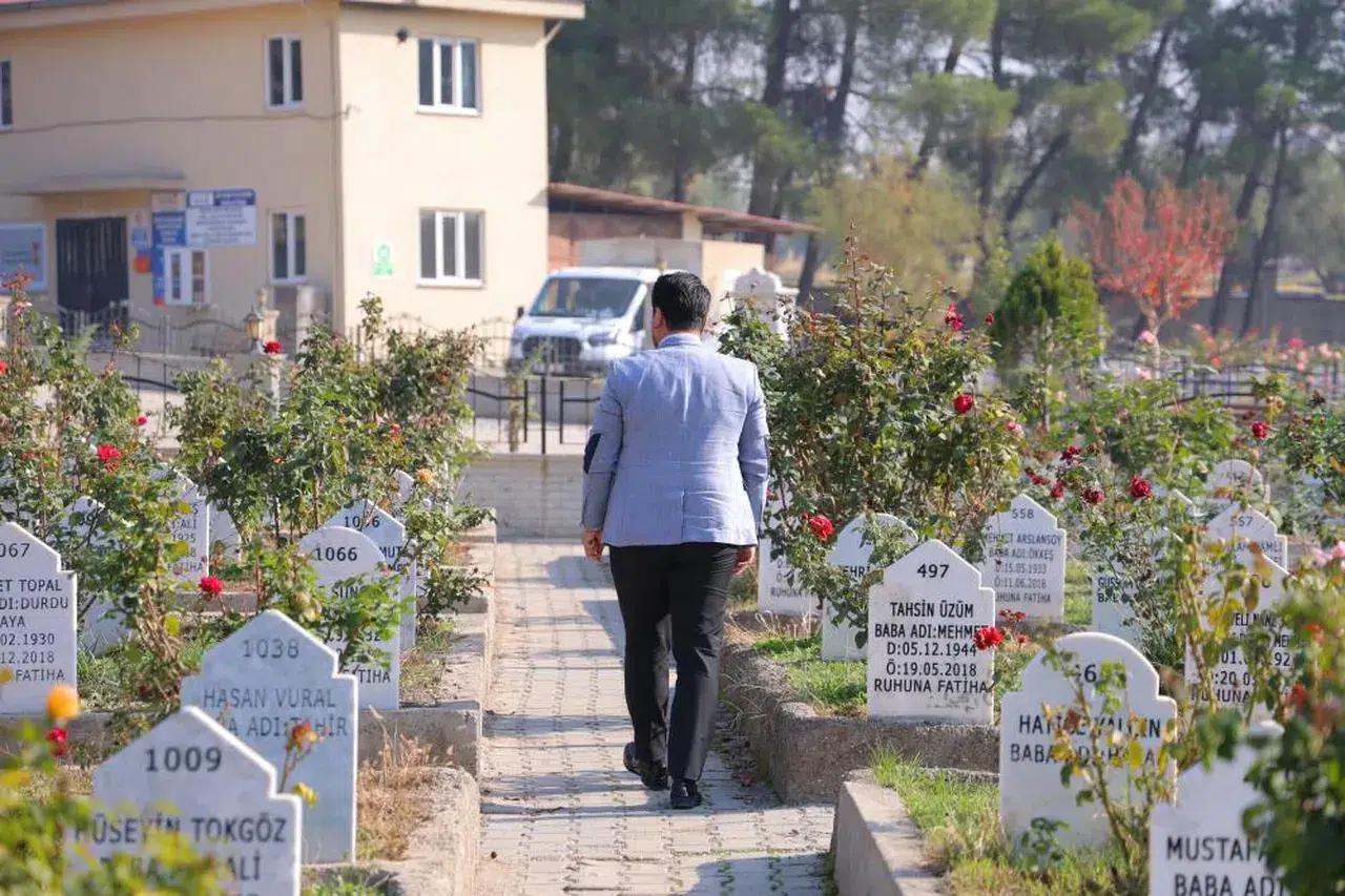 Depremle yıkılan sınıflar, sessiz mezarlara dönüştü...