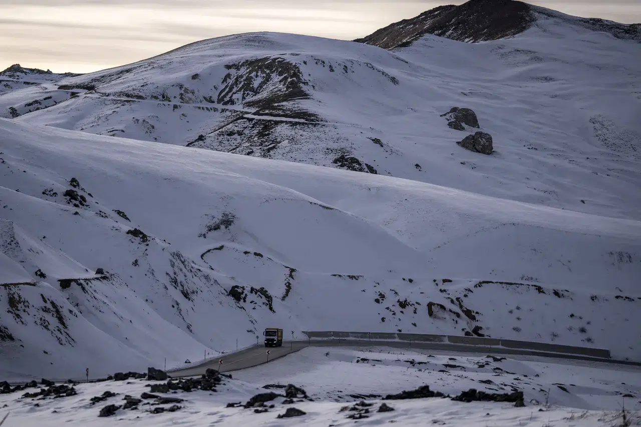 Soğuk hava kaosu! Erzurum ve Ardahan’da trafik zorlaştı