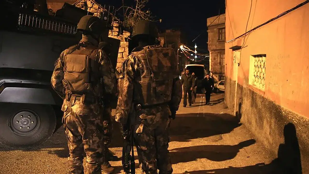 Şafak vakti operasyonla DEAŞ finansörü yakalandı!