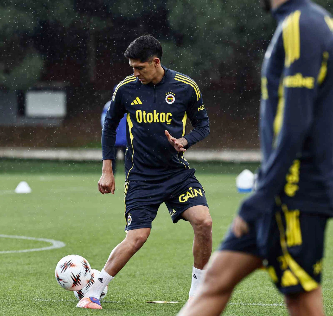 Sarı lacivertlilerin antrenmanda kameralara yansıyan görüntüleri, Ferencvaros maçı için ipucu verdi!