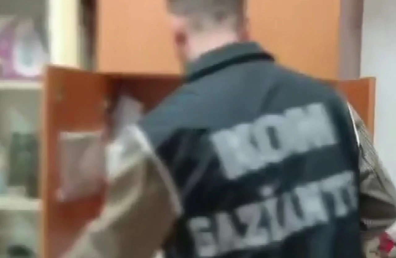 Reçetesiz ölüm riski! Ev değil ecza deposu...