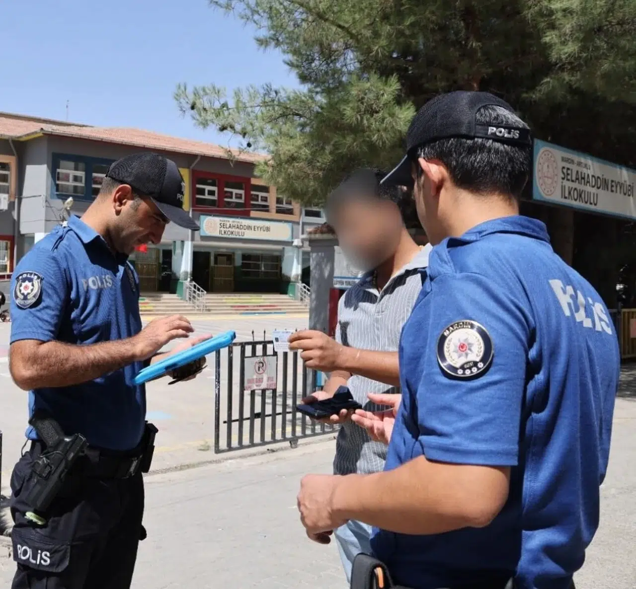 Mardin’de okul çevrelerinde dikkat çeken güvenlik mesaisi