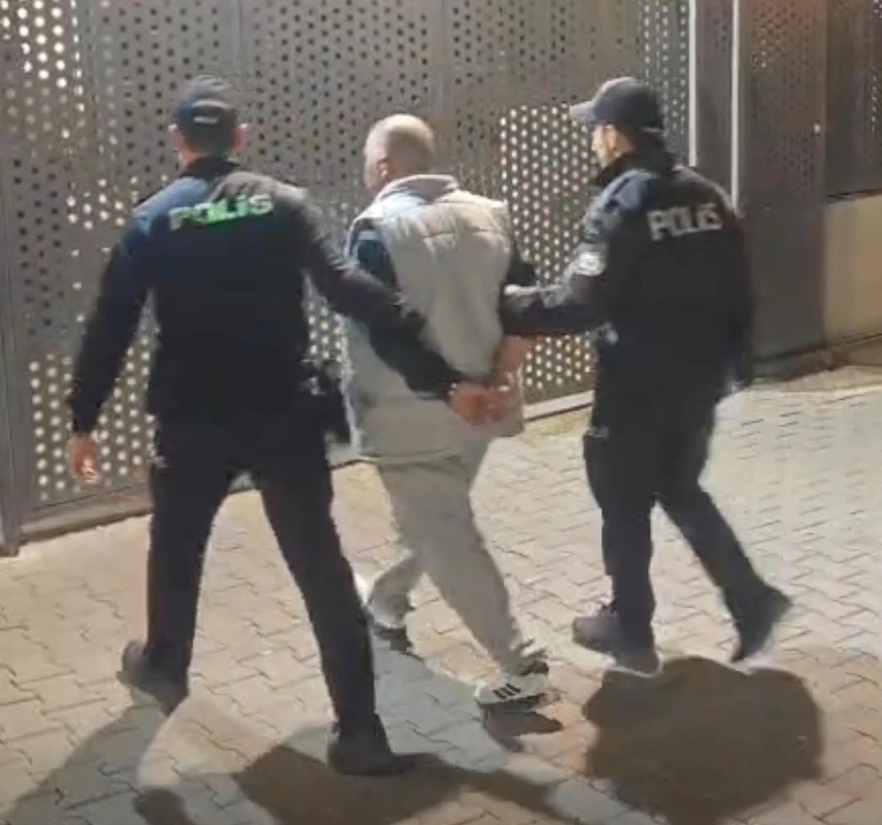 Konak’ta kaçış planı dakikalar içinde çöktü!