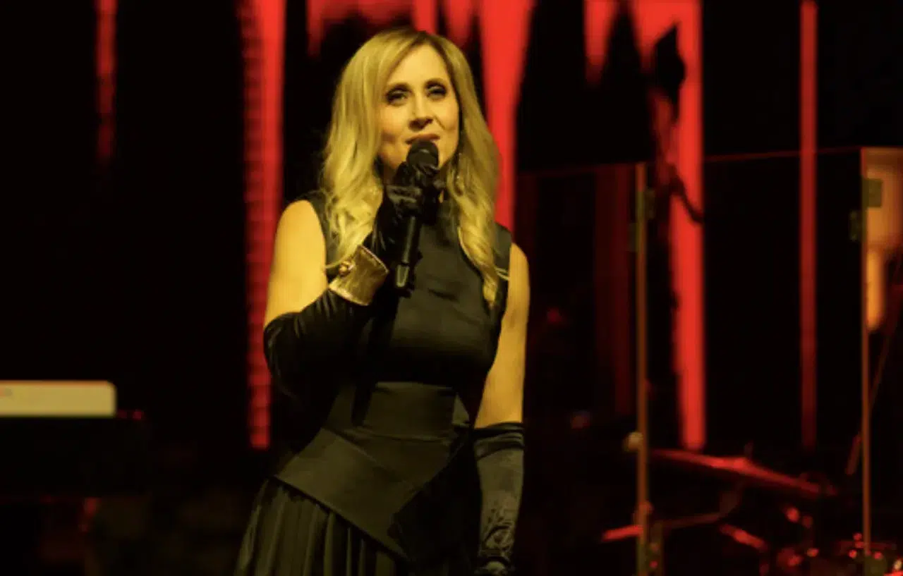Lara Fabian İstanbul’da göz kamaştırdı: Eşsiz performans, zarif sahne