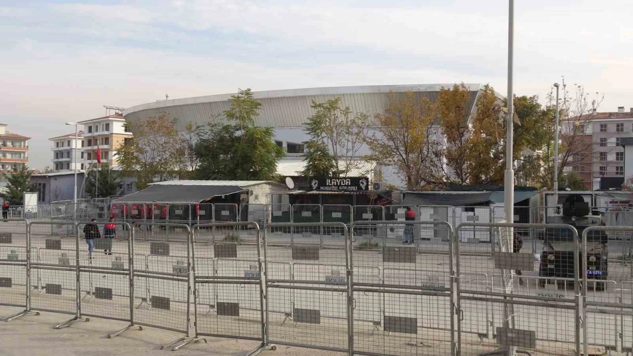 Suç imparatorluğu çöktü... 116 sanıklı dava başladı!