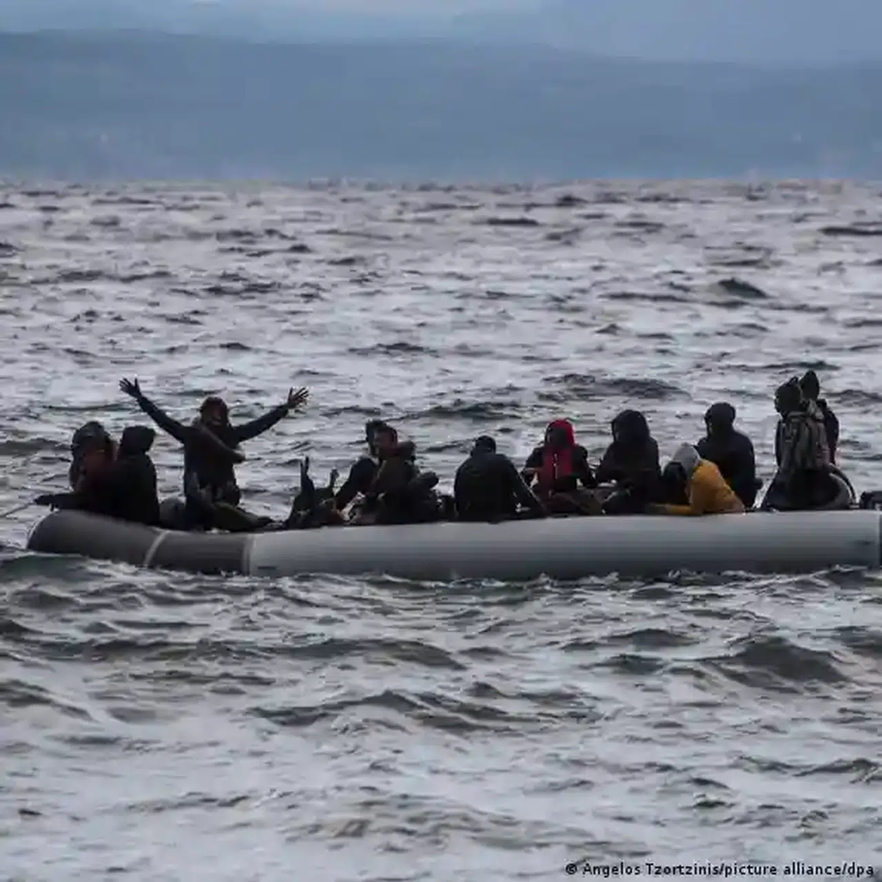 Denizde zamanla yarış: Karaburun’da sarsıcı göçmen alarmı