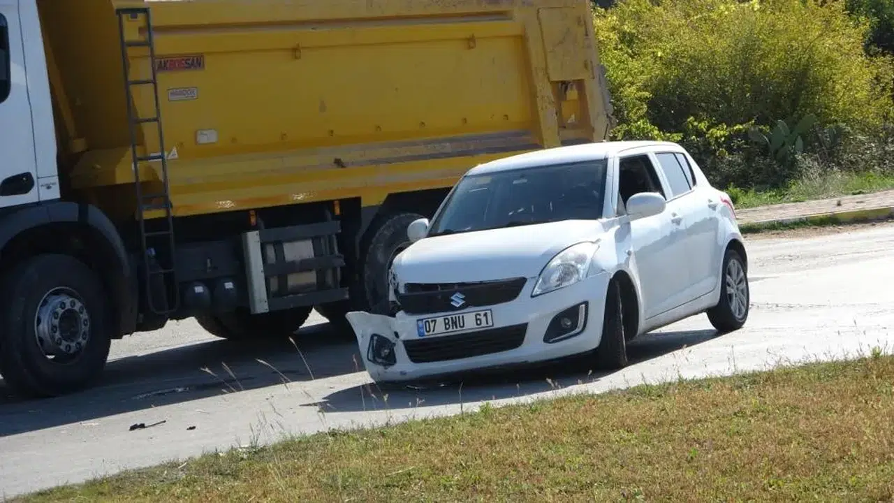 Manavgat’ta korku dolu kaza güvenlik kamerasında!