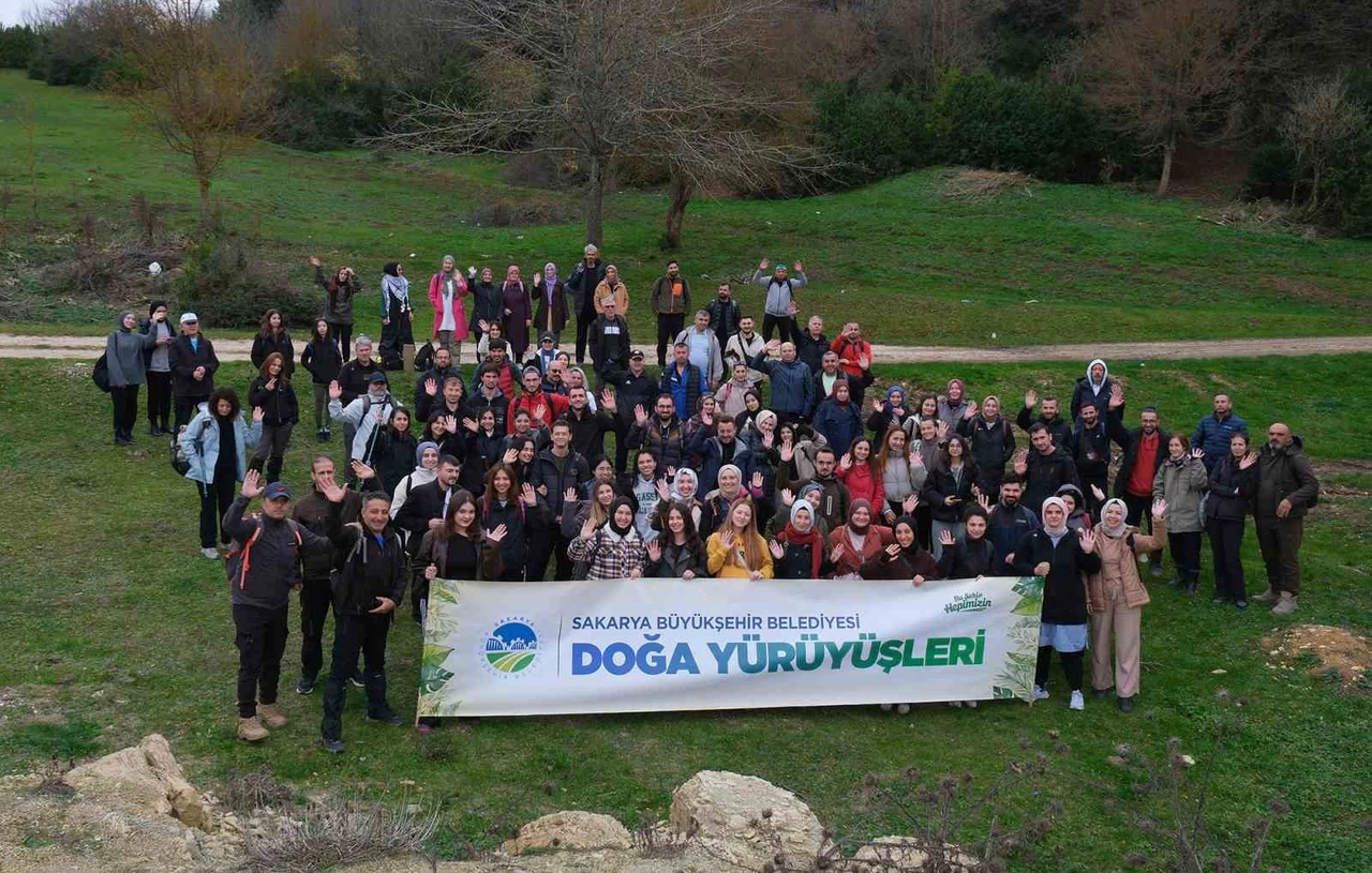 Sakarya’da sonbahar şöleni: Doğaseverler Karagöl ve Acelle yaylalarında buluştu!
