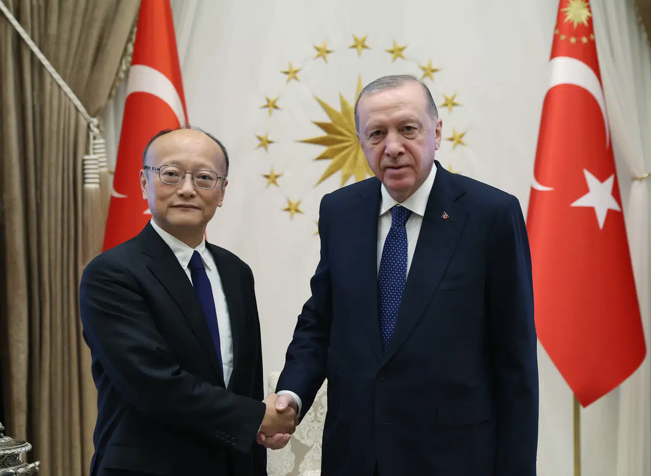 Erdoğan Asya Kalkınma Bankası Başkanı ile görüştü