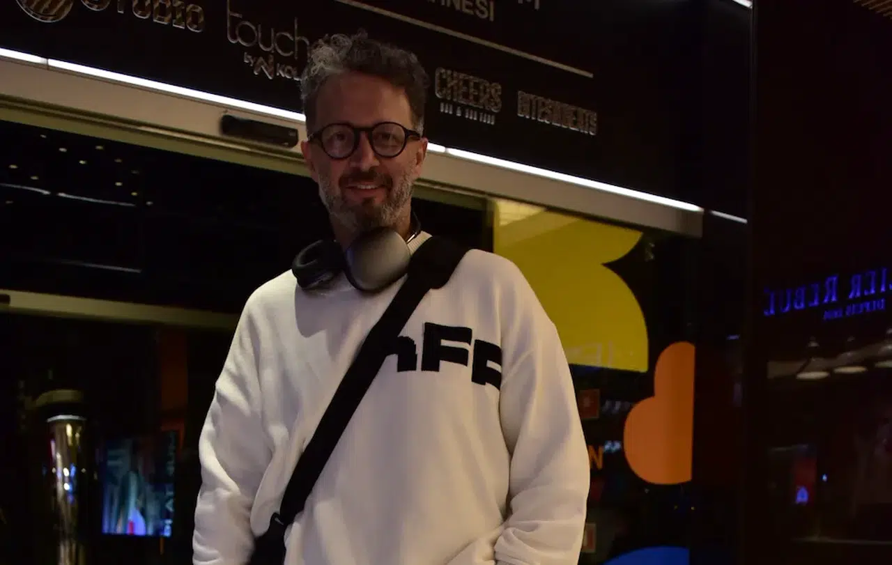 İbrahim Selim'den şıklık provası: Zorlu AVM’de akşam programı hazırlığı