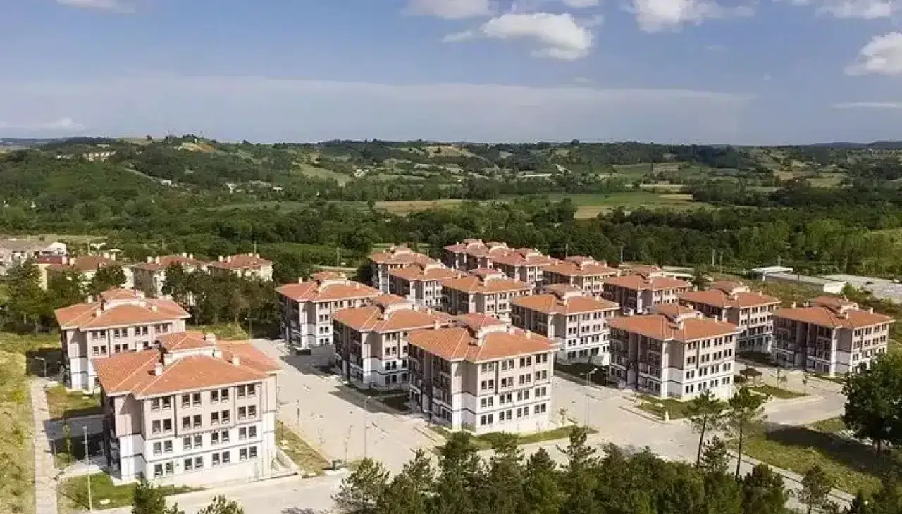 Tarihi gün geldi: 350 bininci konut teslimiyle deprem bölgesinde hayat yeniden başlıyor