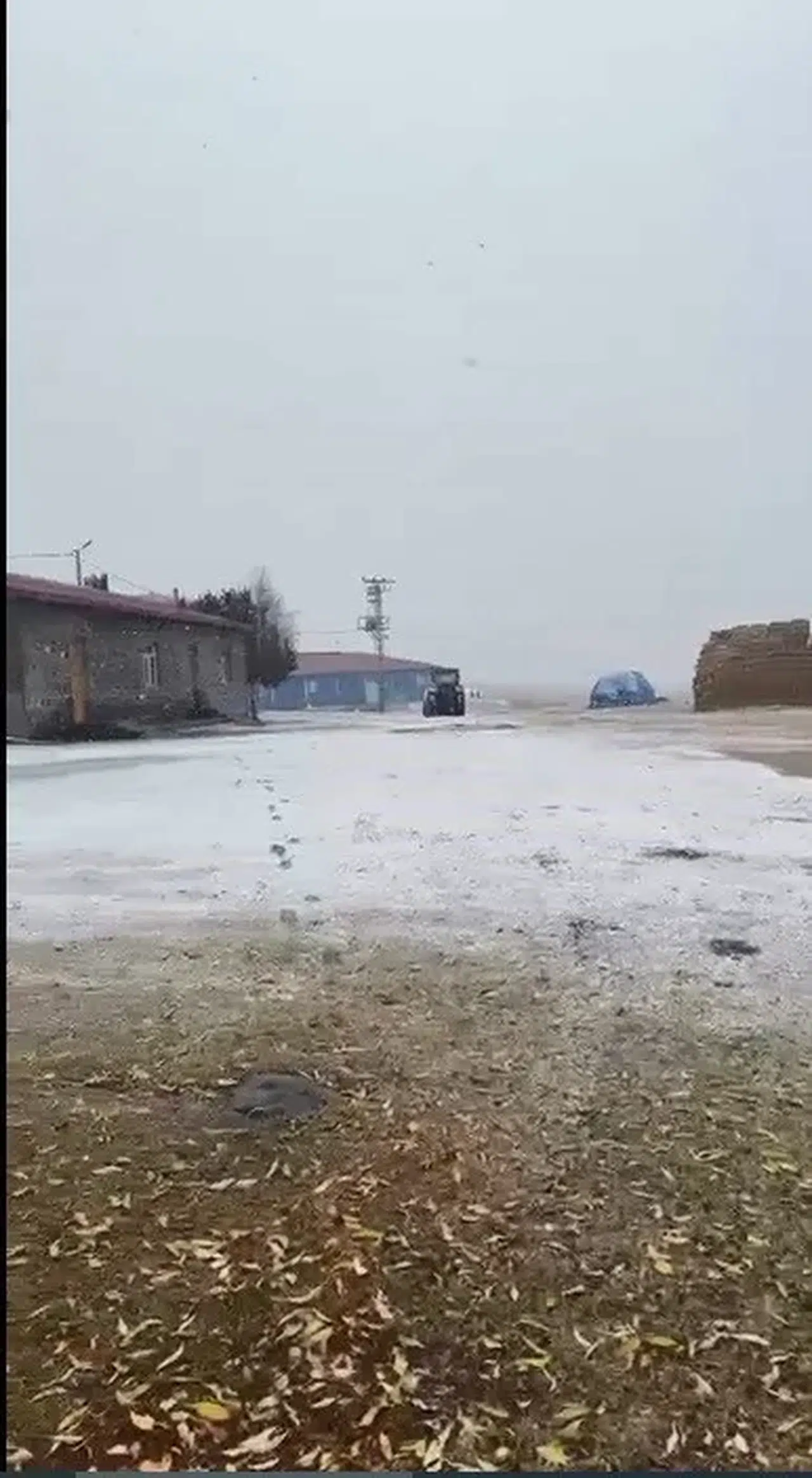 Yüksek kesimler beyaza büründü, hava sıfırın altına düştü!