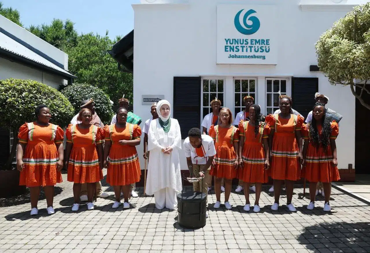 Emine Erdoğan’dan Güney Afrika’da sürpriz kültür ziyareti!