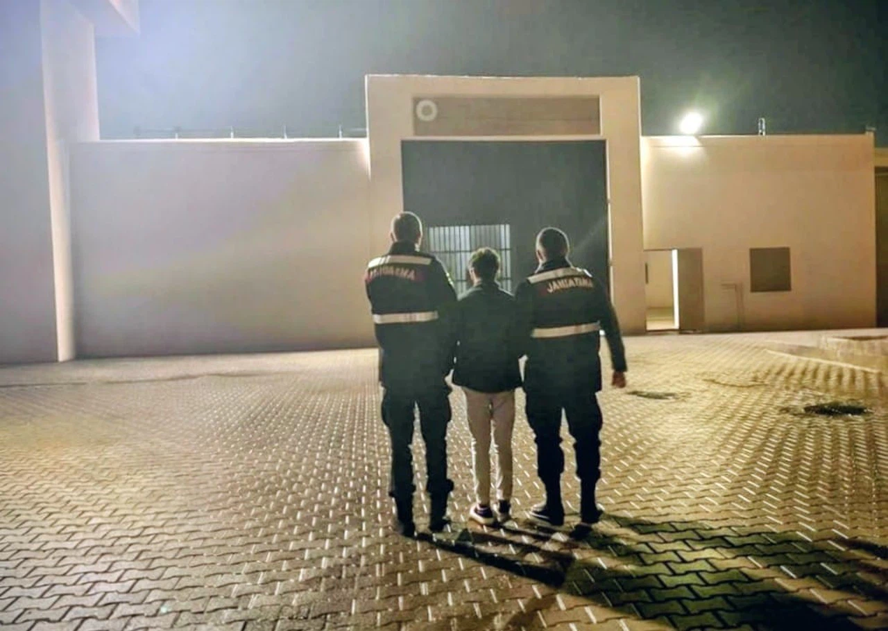 Jandarma zehir tacirine darbe vurdu... Firari sanık adaletin pençesinden kaçamadı!