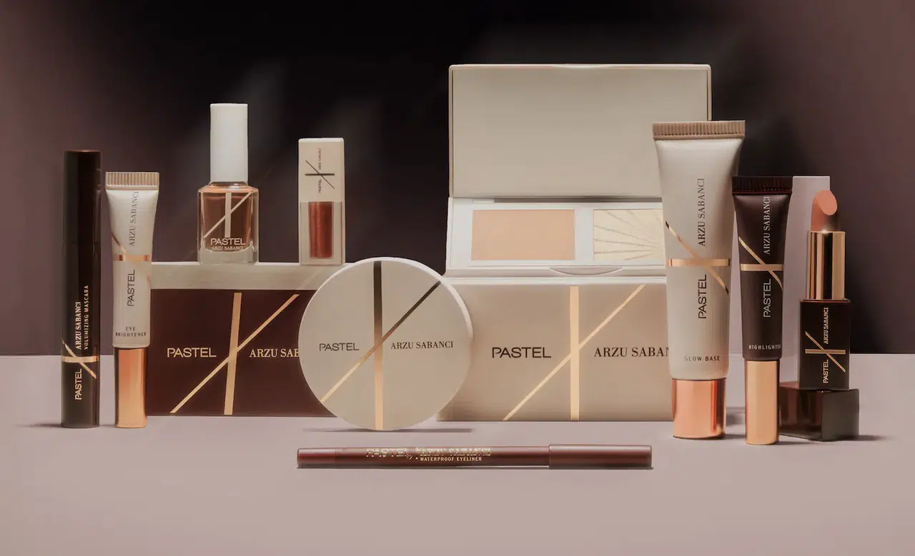 Arzu Sabancı’dan makyaj devrimi! Pastel iş birliğiyle gelen kusursuz koleksiyon