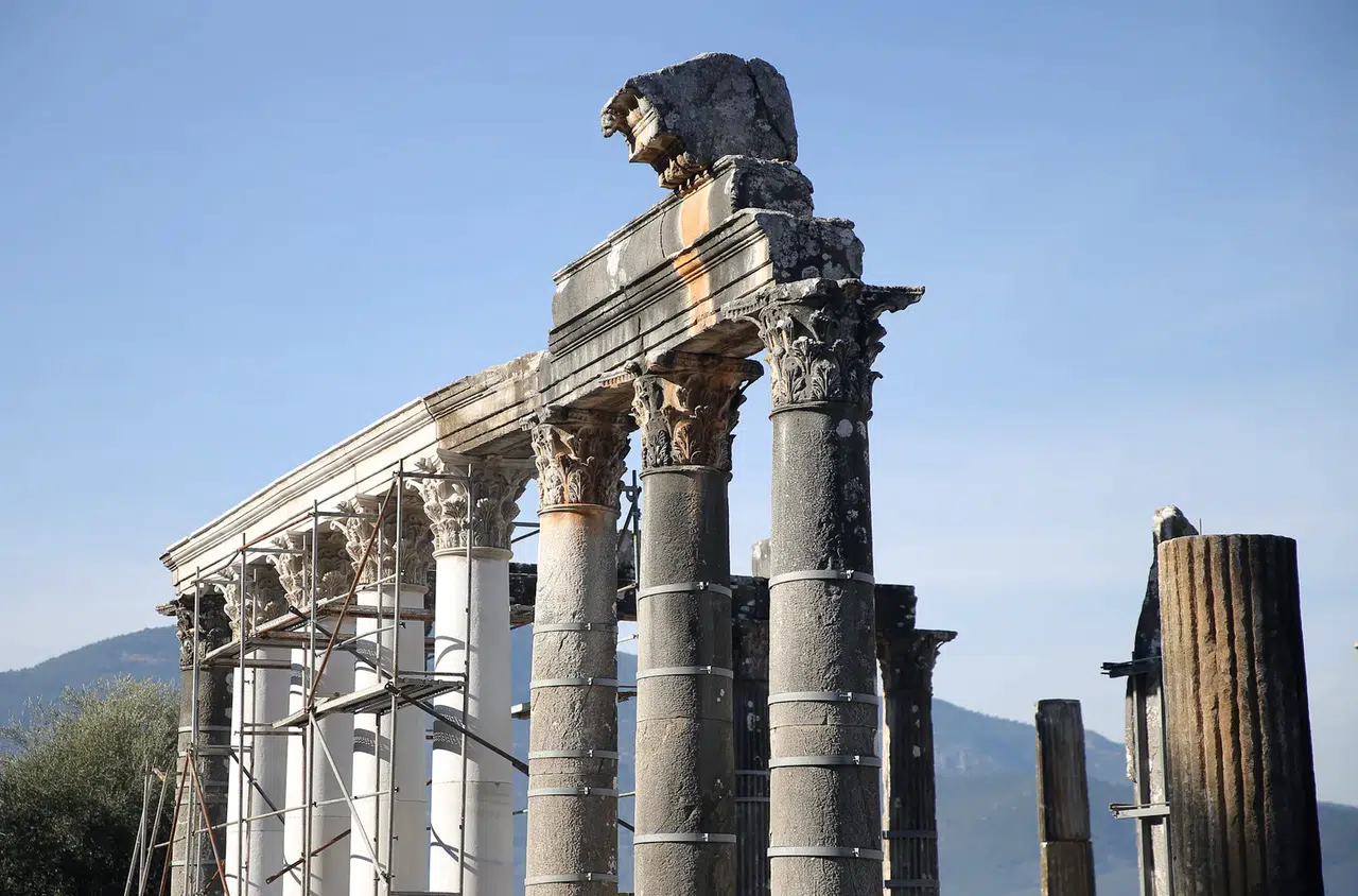 1850 yıllık tapınak ayağa kalkıyor! Muğla’da büyük restorasyon başladı