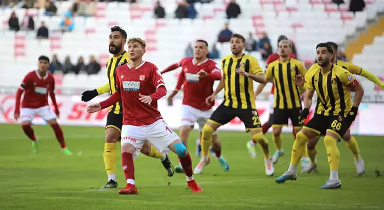 İstanbulspor Sivasspor maçı hangi kanalda, saat kaçta? İşte tarihi rekabet ve yayın bilgileri