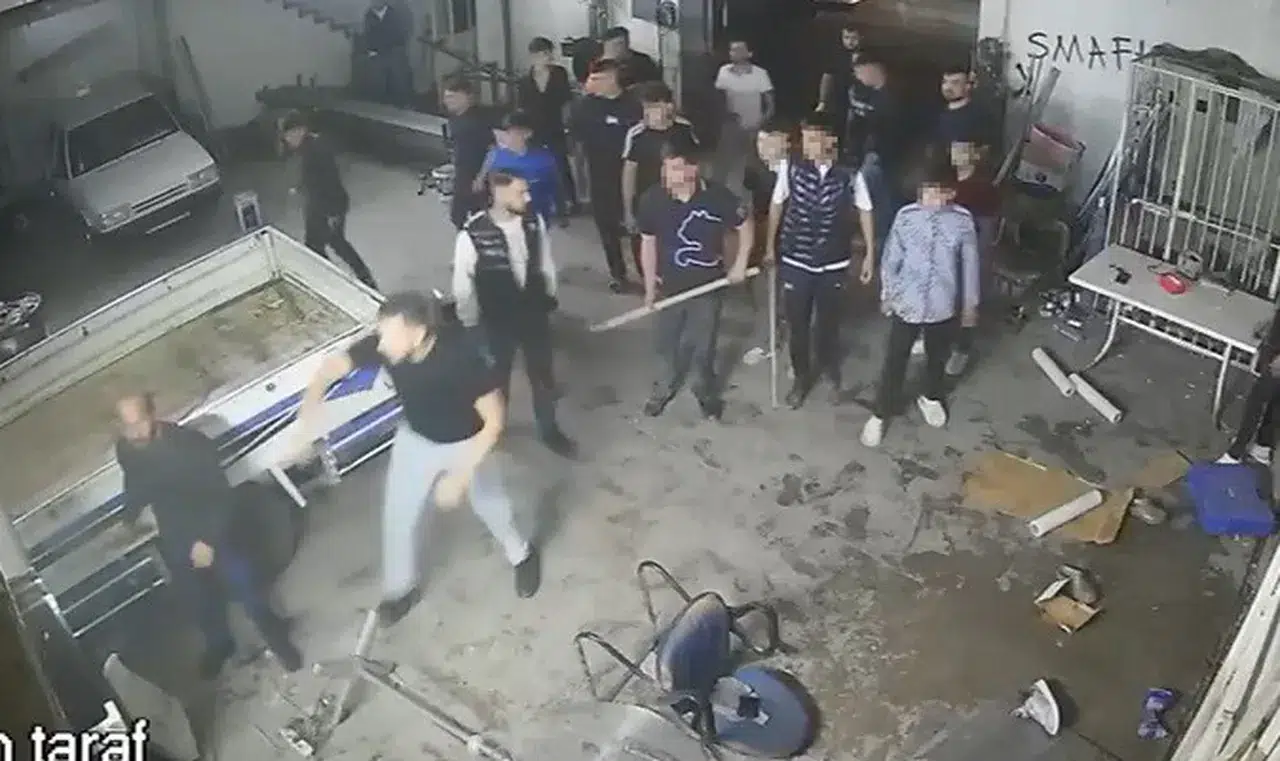 Kardeşleri hedef aldılar... Parkta başlayan tartışma, kanlı bir pusuya dönüştü!