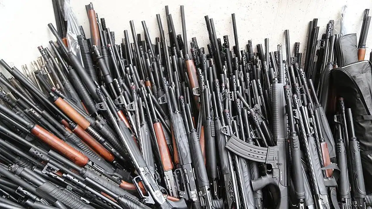 Adalar Adliyesi'nde film gibi skandal! Silahlar kayboldu, izler karıştı