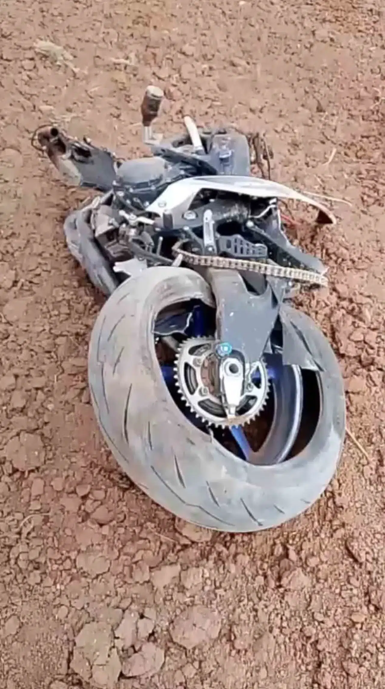 Mardin'de kahreden kaza! Kontrolden çıkan motosiklet, bir hayatı daha yarıda bıraktı