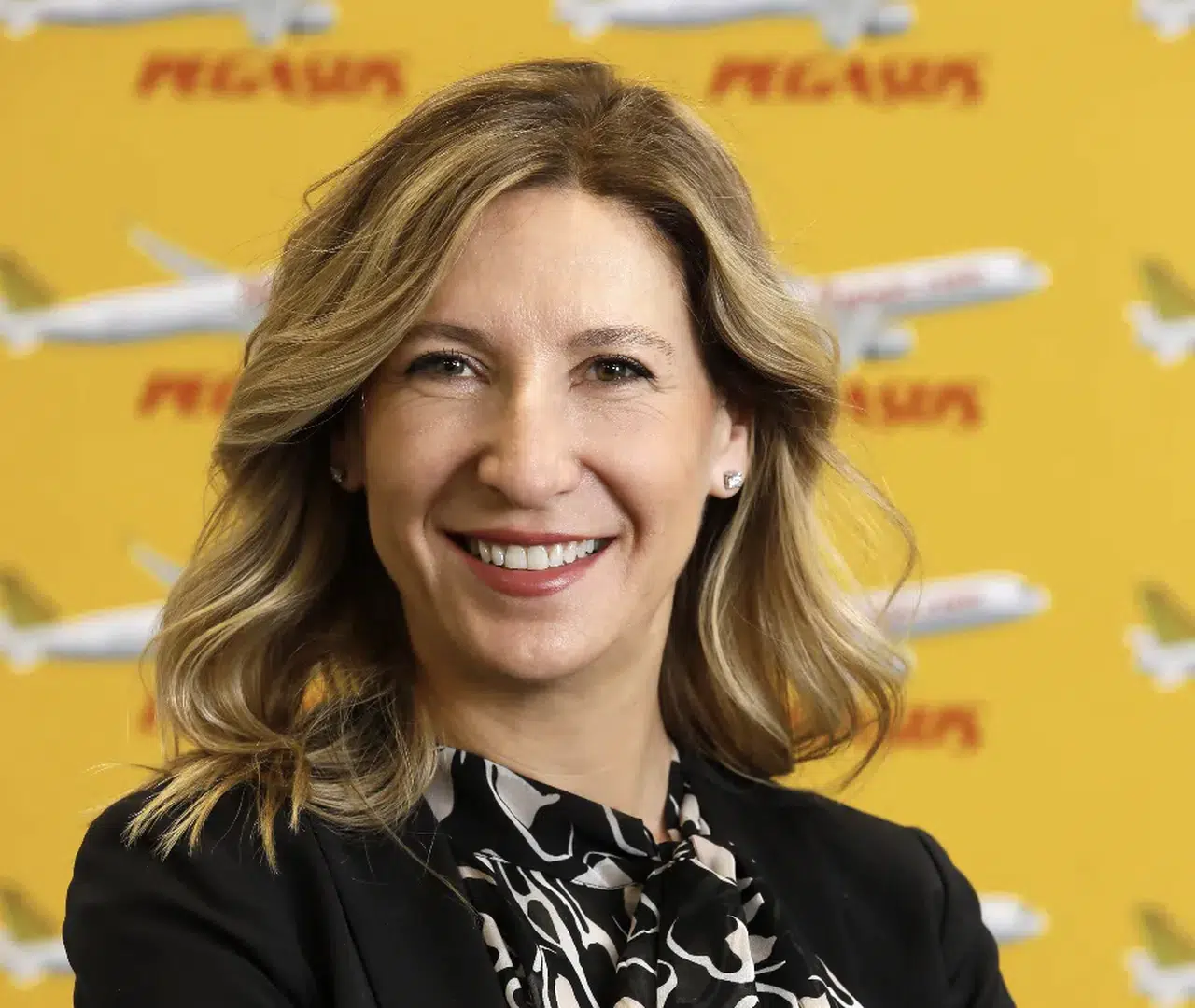 Pegasus 47 uçağı bulunan Smartwings'i satın alıyor