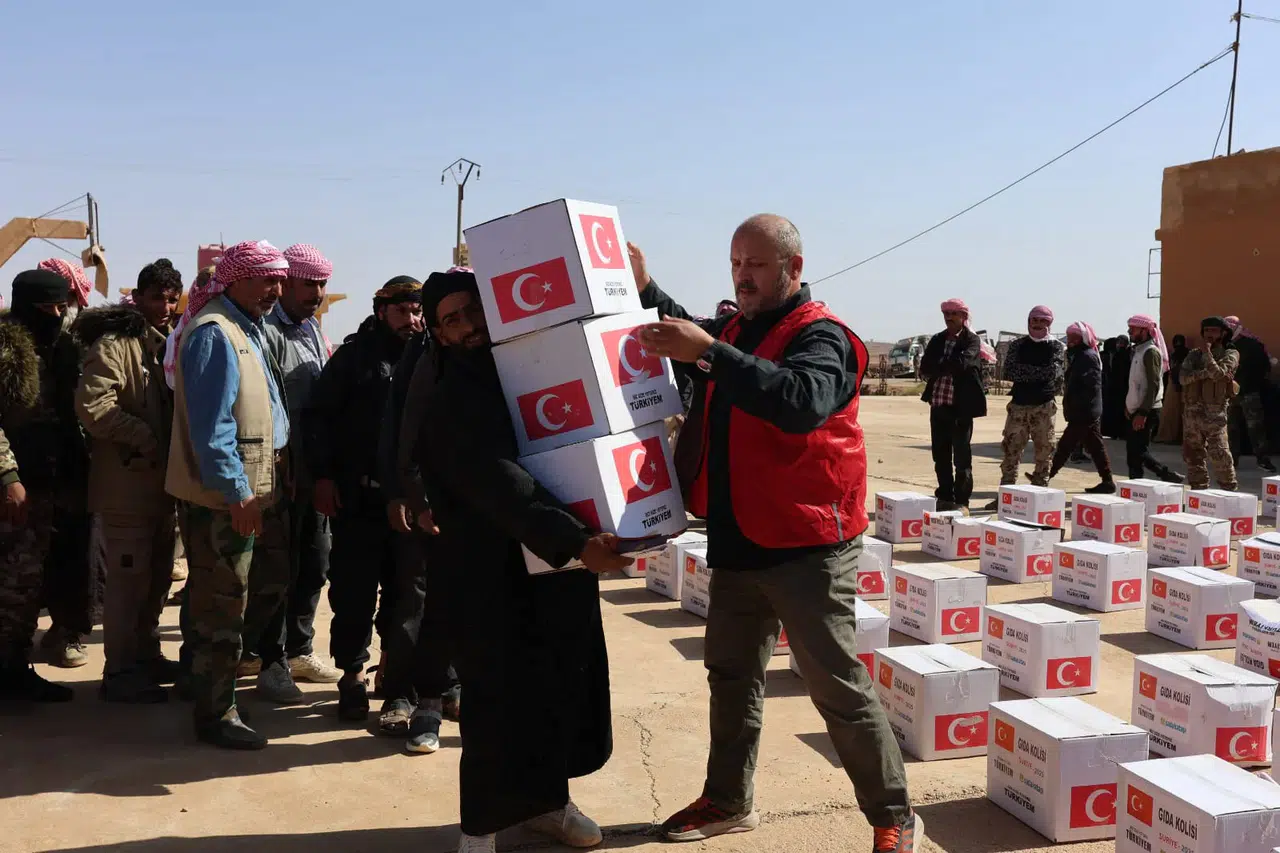 Sadakataşı, Suriye’de 4 bin aileye gıda yardımı ulaştırdı