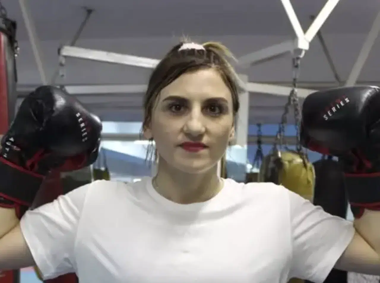 Elif Nur Turhan kimdir, aslen nereli, kaç yaşında, hangi siklet? Milli boksörün Dünya sahnesine çıkışı