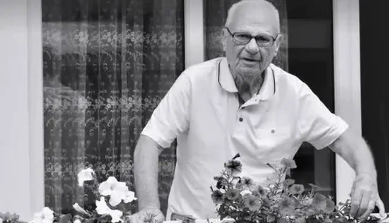 Burcu Özberk'in dedesinin kim olduğu merak ediliyor: Ünlü oyuncunun duygulandıran paylaşımı