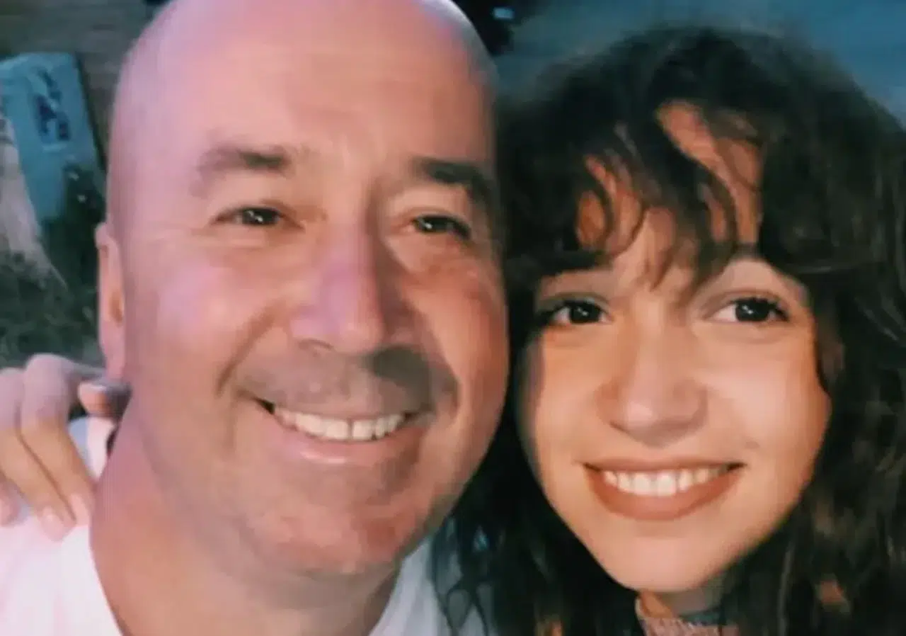 İlhan Bastık kimdir, Zeynep Bastık'ın babası kaç. yaşında, evli mi?