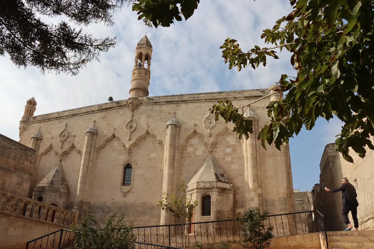 Ermeni kilisesiydi, camii oldu: Şanlıurfa’daki Fırfırlı Cami ziyaretçilerini ağırlıyor