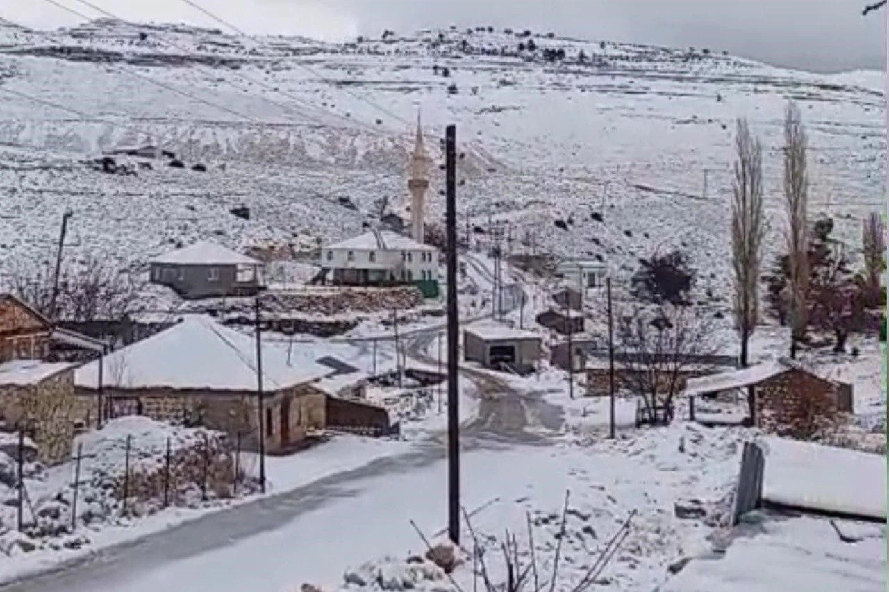 Mersin’de hava ters yüz oldu: Sahil sağanak, Toroslar beyaz