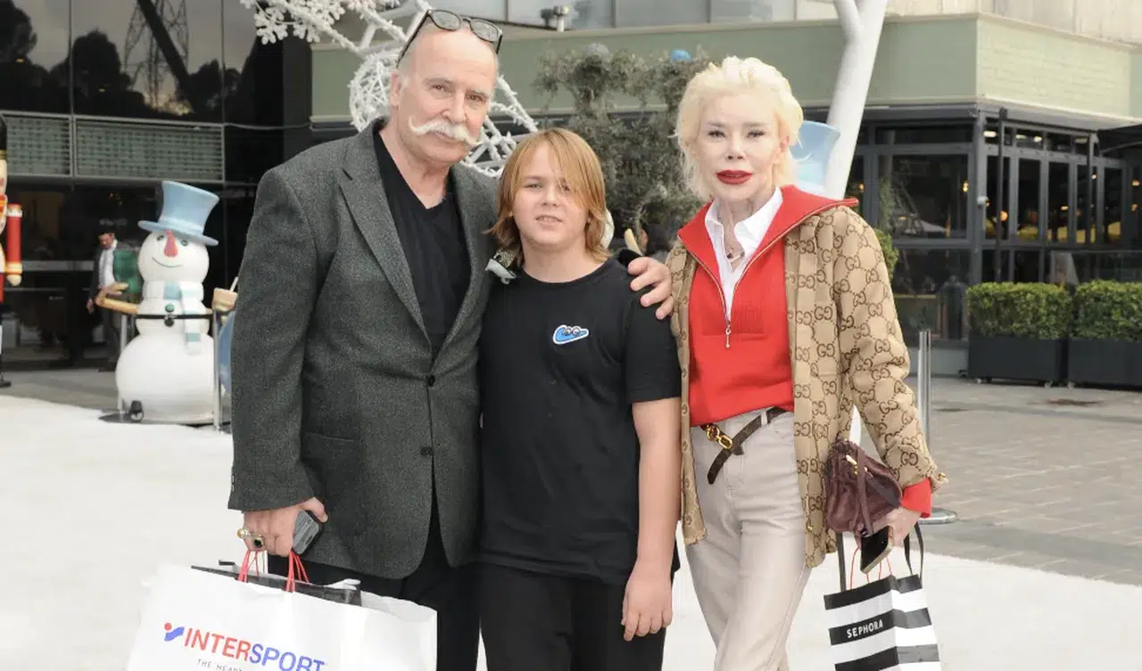 Hayrettin ve Buket Taşdelen’den aile pozu: Torunlarıyla yılbaşı alışverişinde görüntülendiler