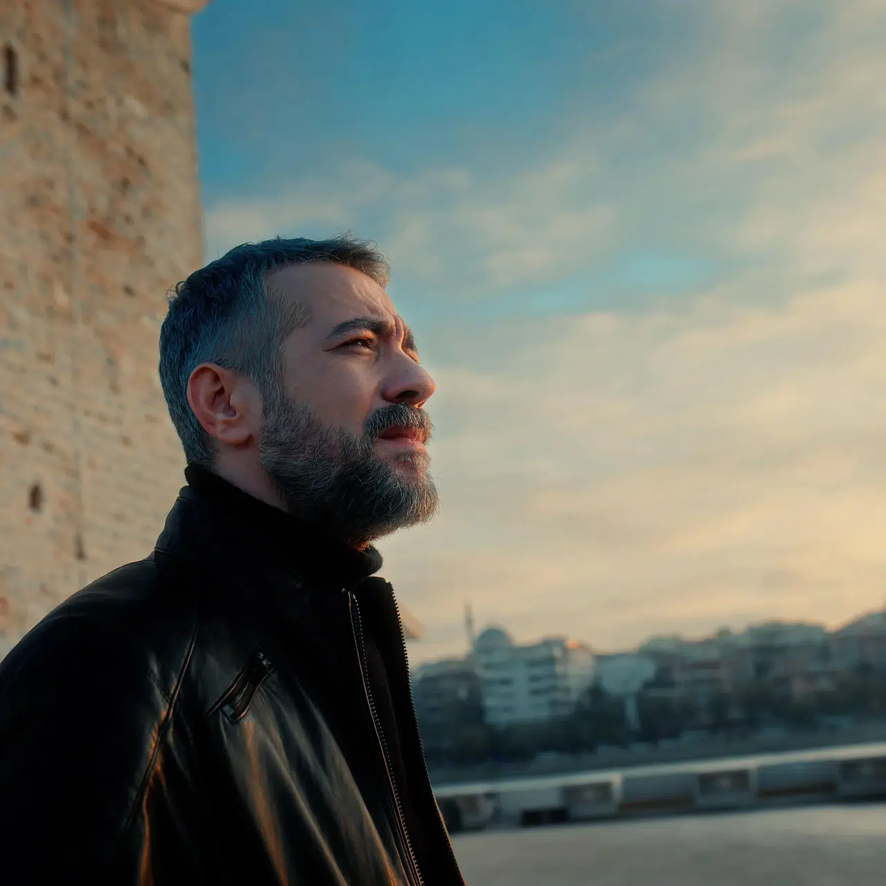 Resul Dindar’dan aşka veda şarkısı: 'Yalanlar' dinleyiciyle buluştu