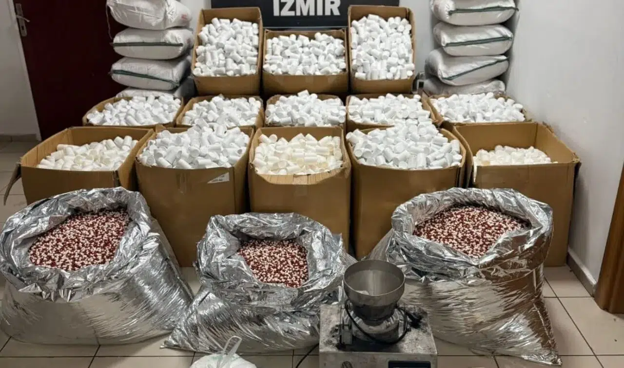 Depolara eş zamanlı operasyon: 2 Milyonu aşan hap sayısı dikkat çekti!