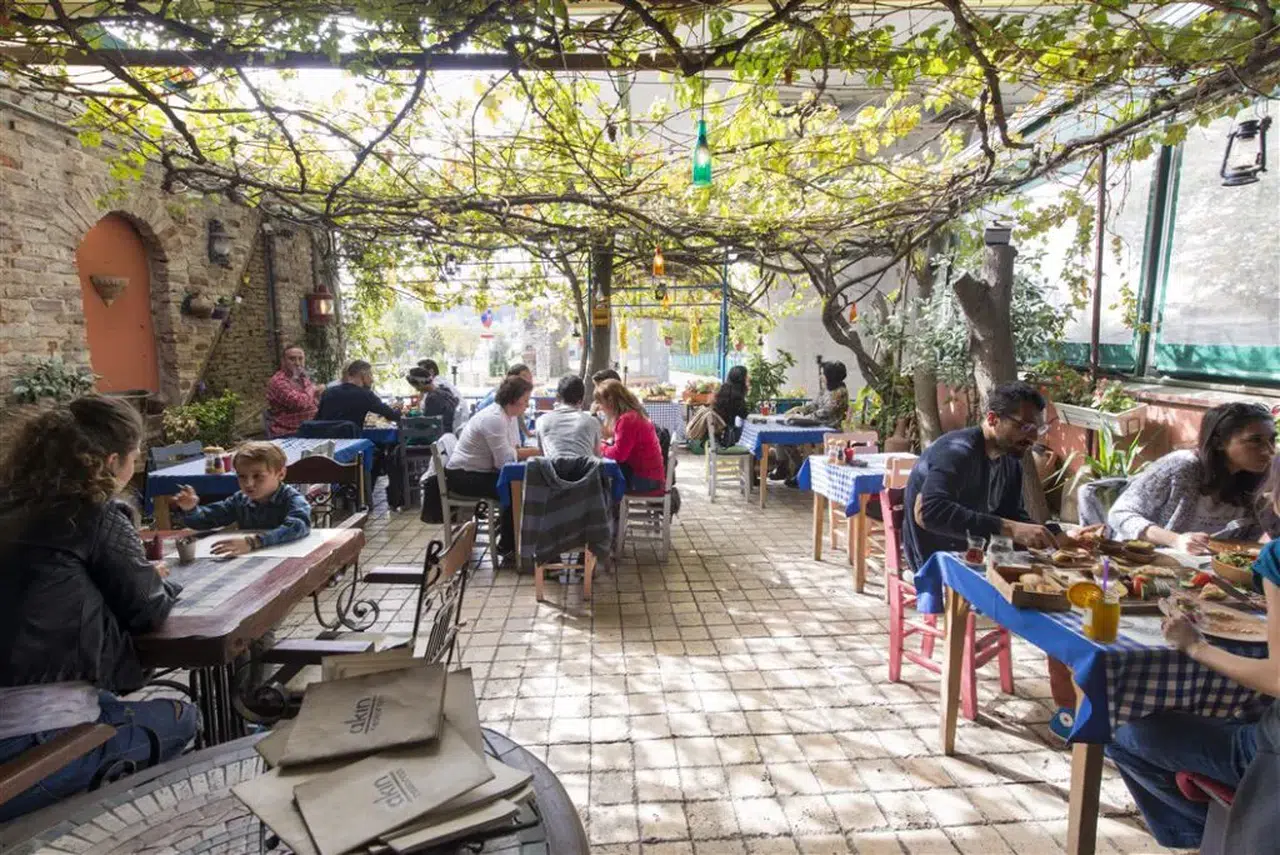 Restoran ve kafelerde 'zorunlu servis ücreti' sona eriyor
