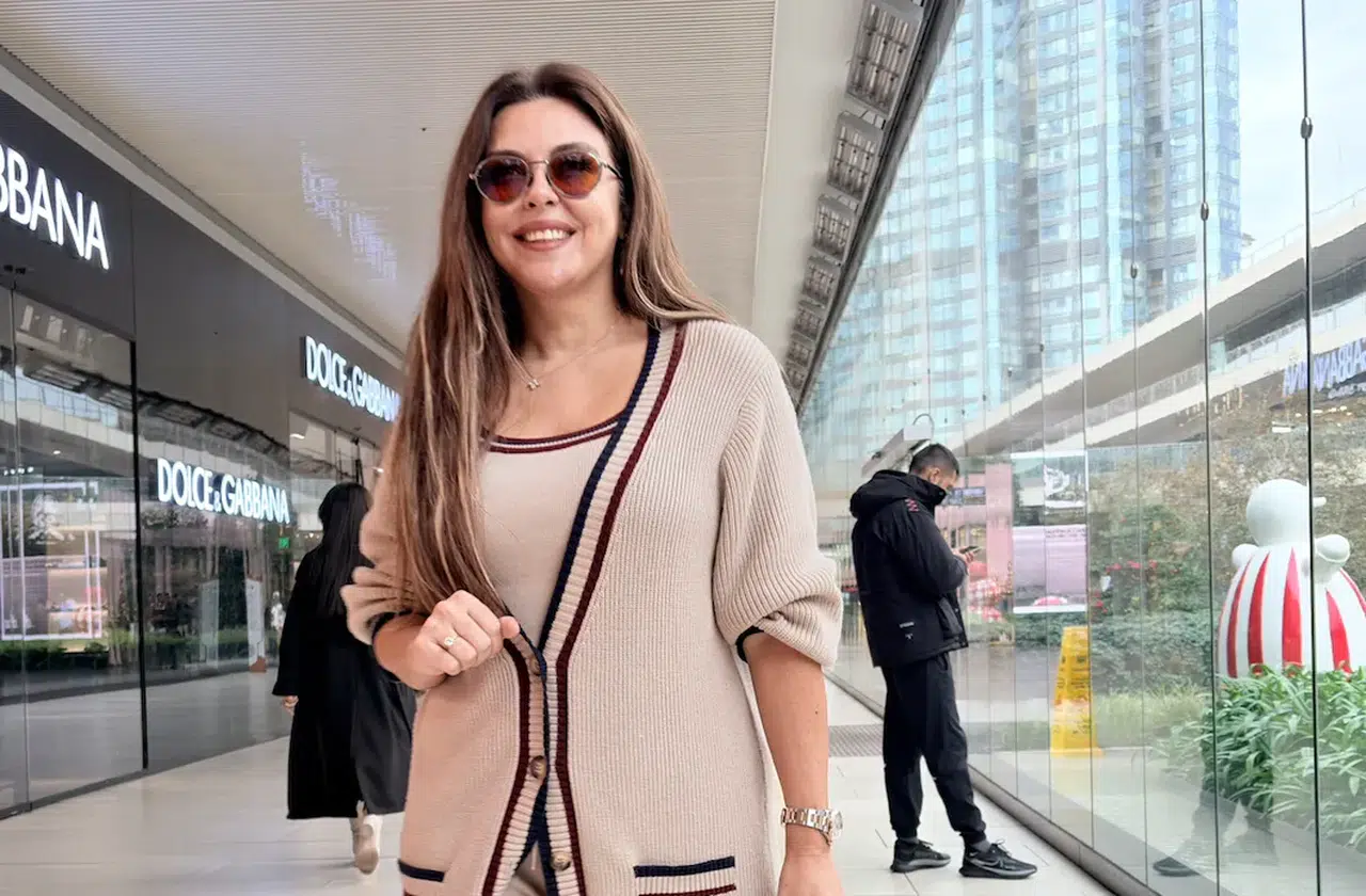 Kendini ödüllendirdi: Aslı Hünel’den yeni yıl öncesi lüks saat hamlesi